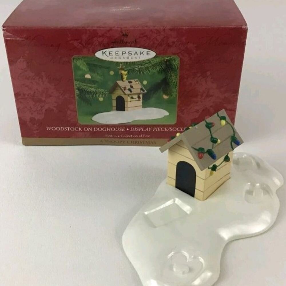 Hallmark Keepsake Ornament A Snoopy Christmas Woodstock On Doghouse Display New